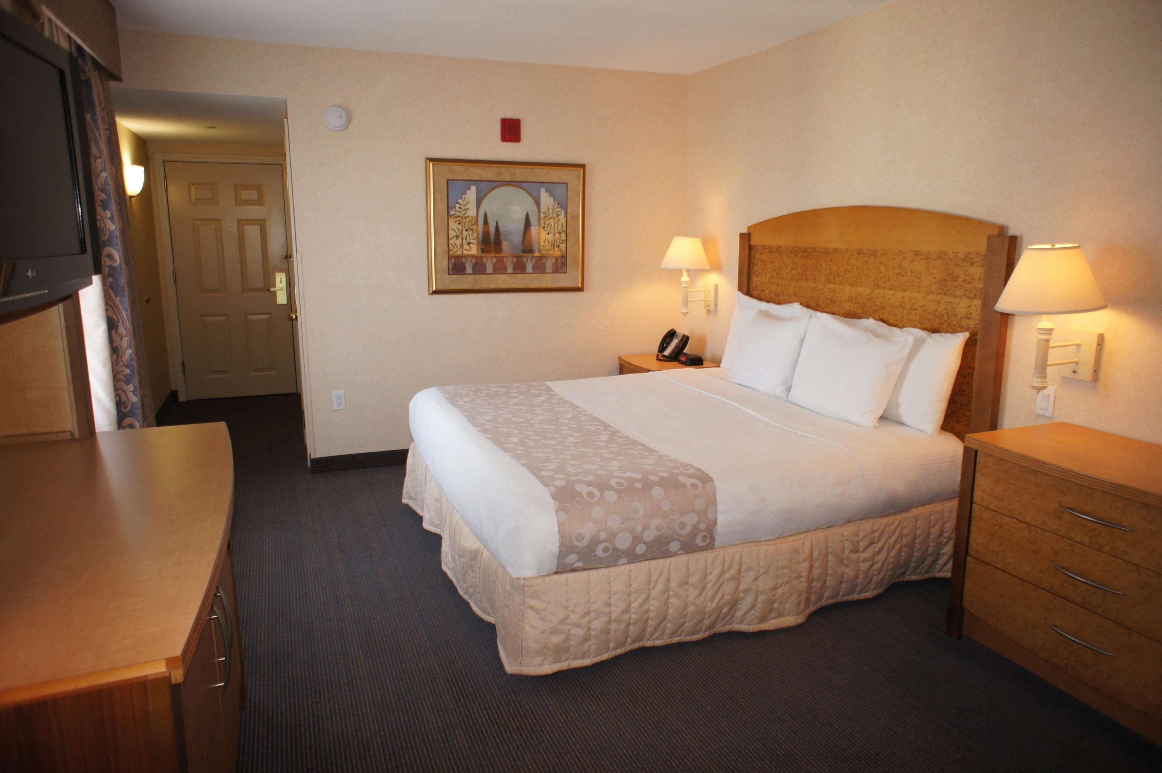 La Quinta By Wyndham Islip - Macarthur Airport Bohemia Exterior foto