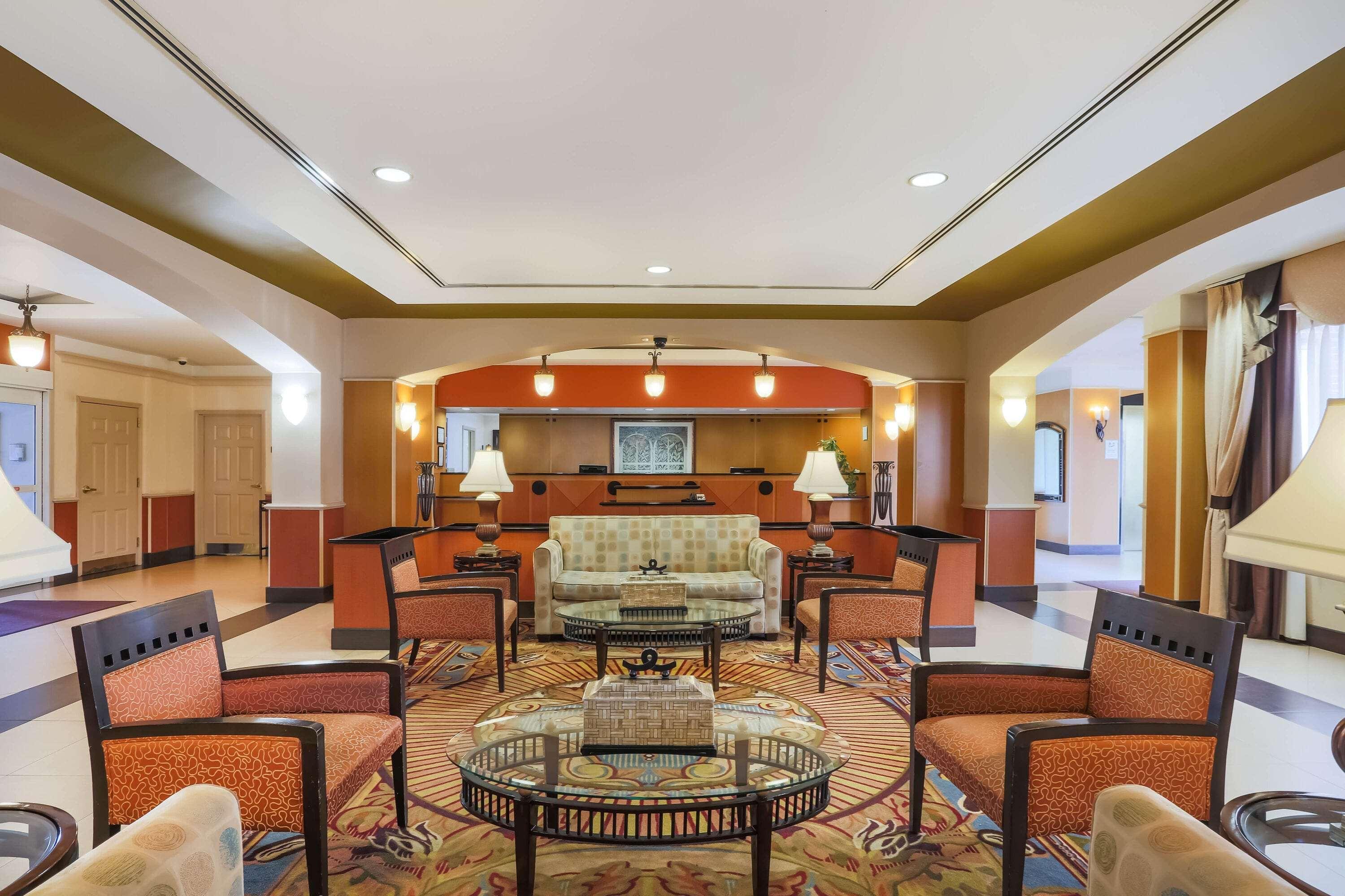 La Quinta By Wyndham Islip - Macarthur Airport Bohemia Exterior foto