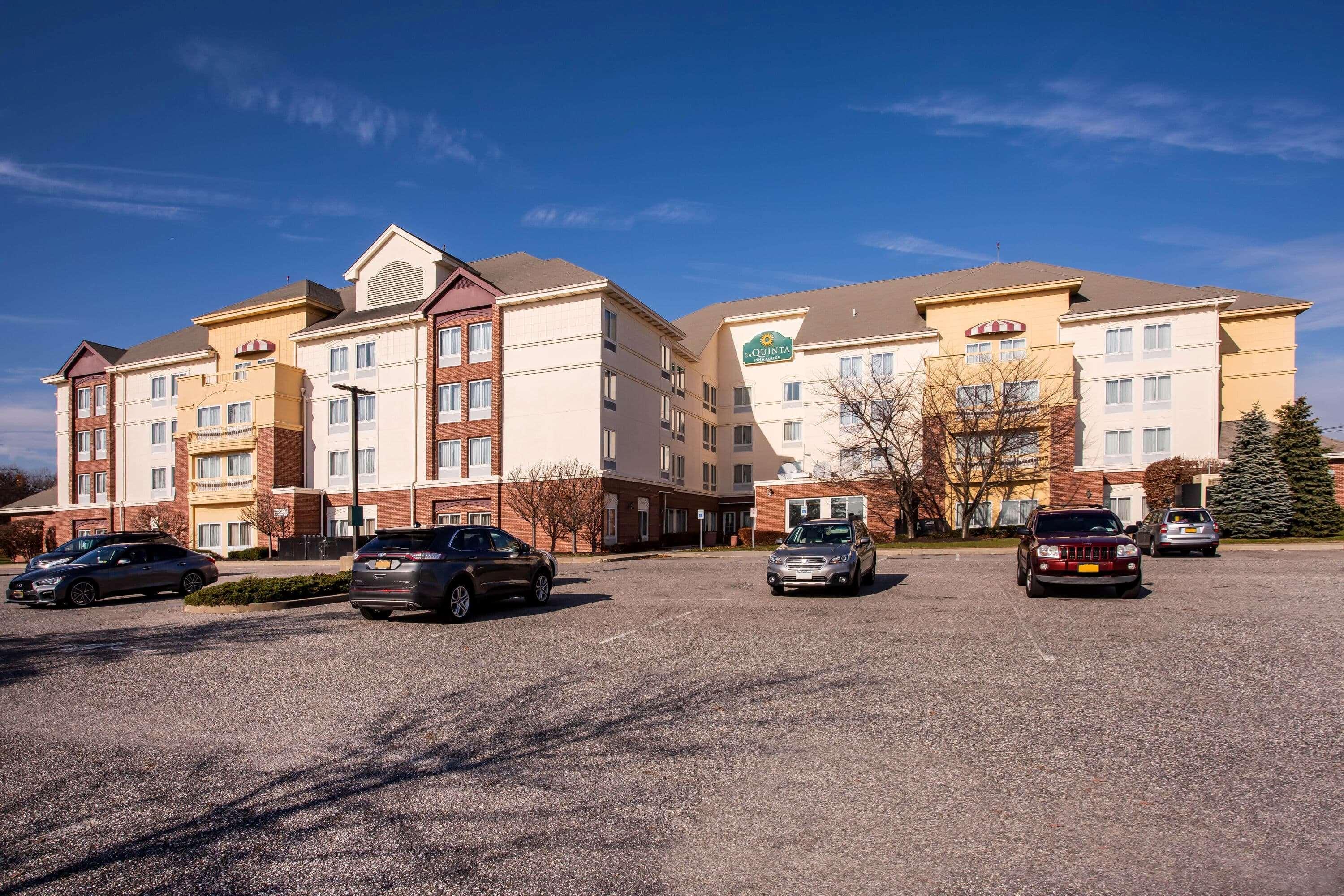 La Quinta By Wyndham Islip - Macarthur Airport Bohemia Exterior foto