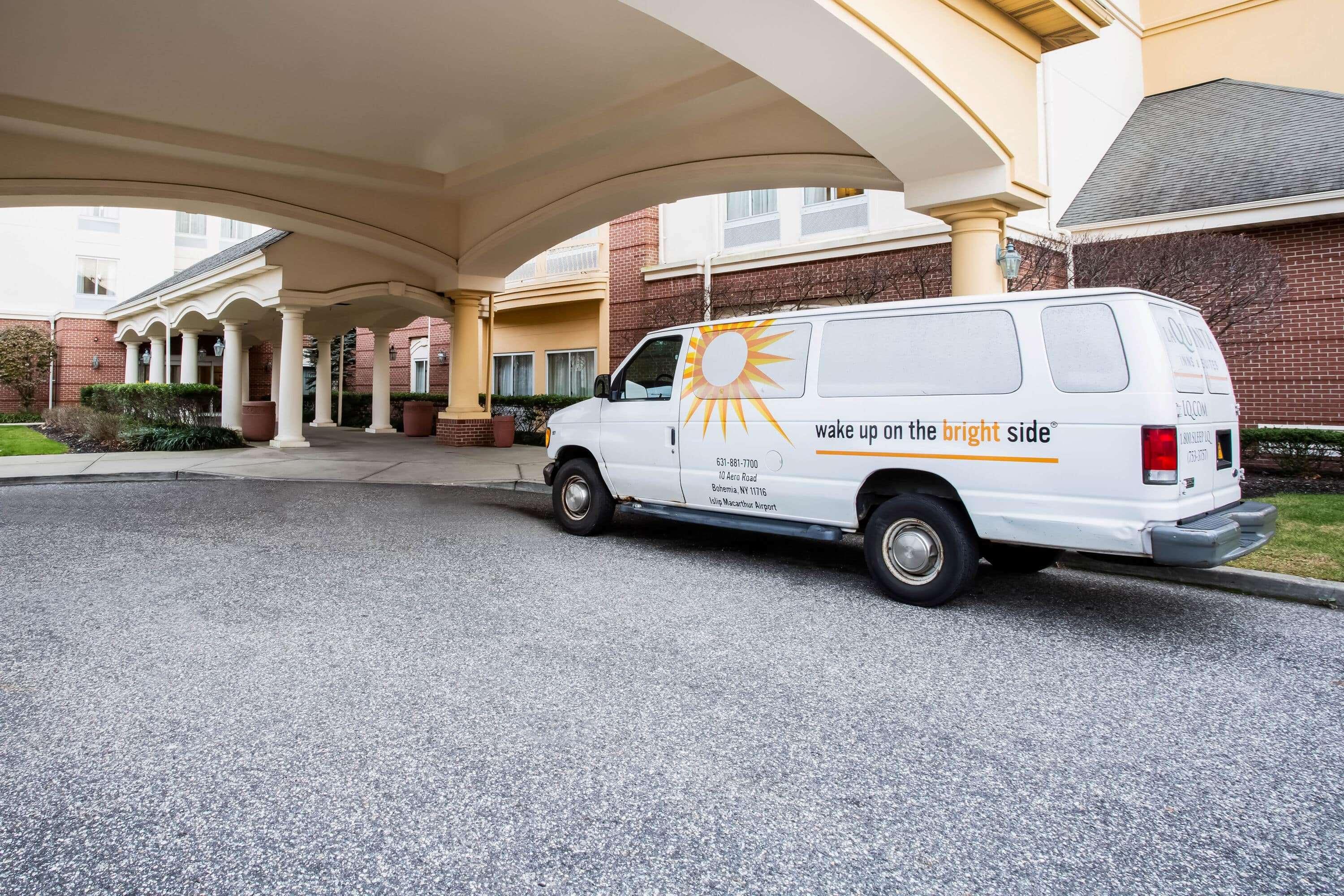 La Quinta By Wyndham Islip - Macarthur Airport Bohemia Exterior foto